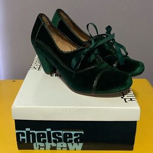 Chelsea Crew Madison Green Velvet Heeled Oxfords